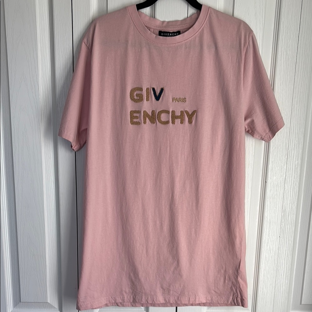 Givenchy Paris Short Sleeve Tee. Light Pink. XXL